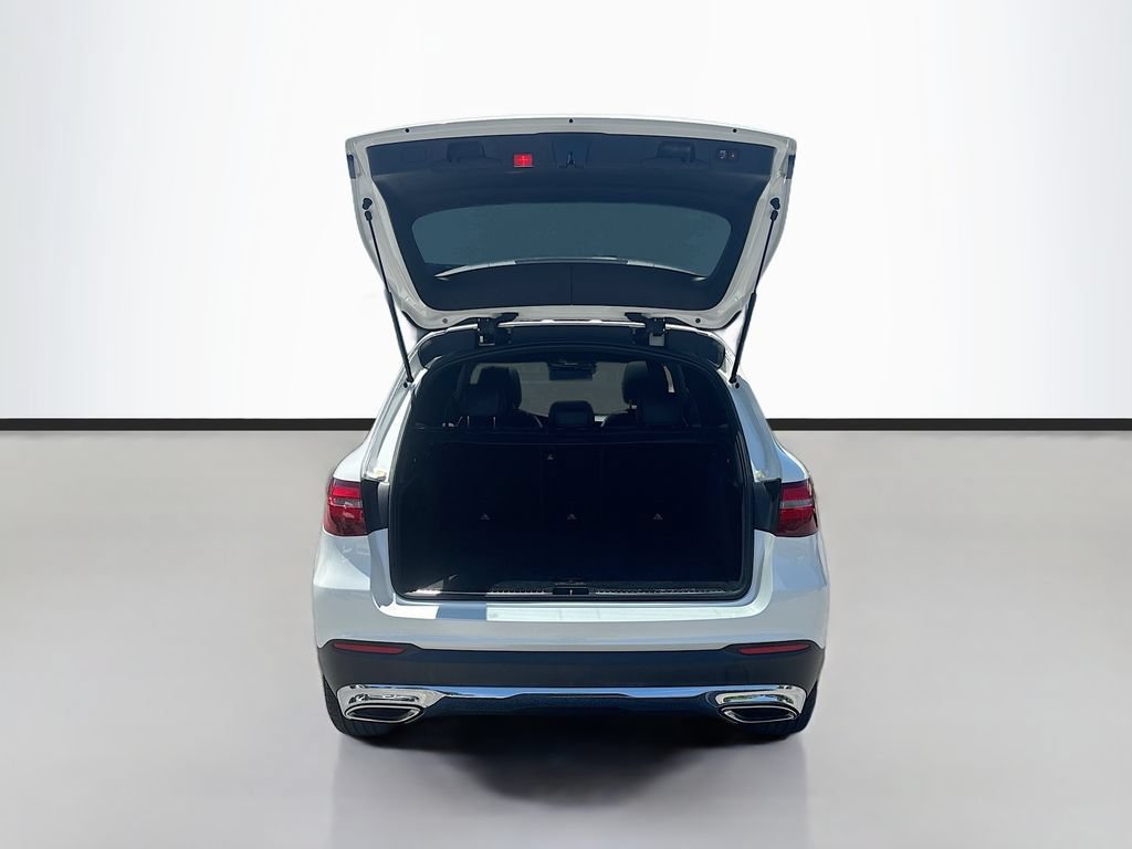 Used 2018 Mercedes-Benz GLC 300 w/ Multimedia Package image 9
