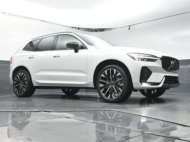 Used 2026 Volvo XC60 B5 Ultra w/ Protection Package Premier image 41