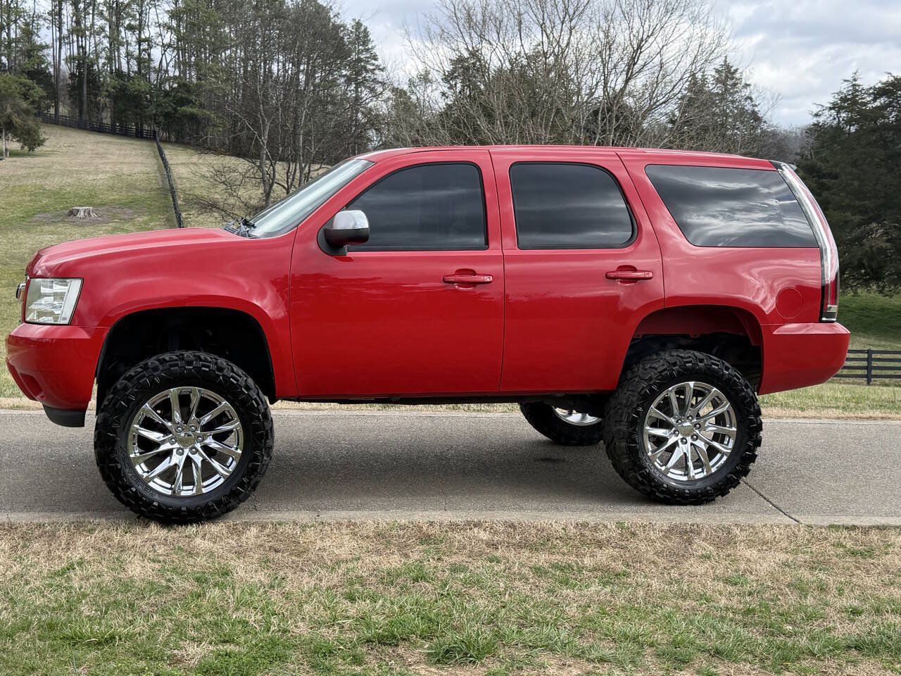 Used 2014 Chevrolet Tahoe 4WD w/ Skid Plate Package image 2