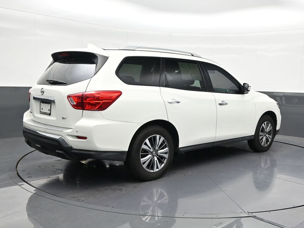 Used 2020 Nissan Pathfinder SV image 5