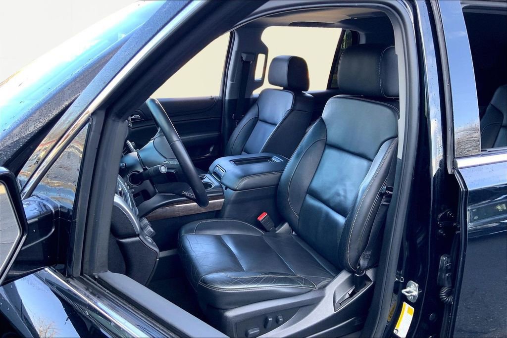 Used 2019 Chevrolet Tahoe LT w/ Z71 Midnight Edition image 15