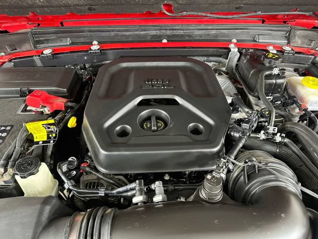 Used 2025 Jeep Wrangler Unlimited Sport AWD/4WD image 31