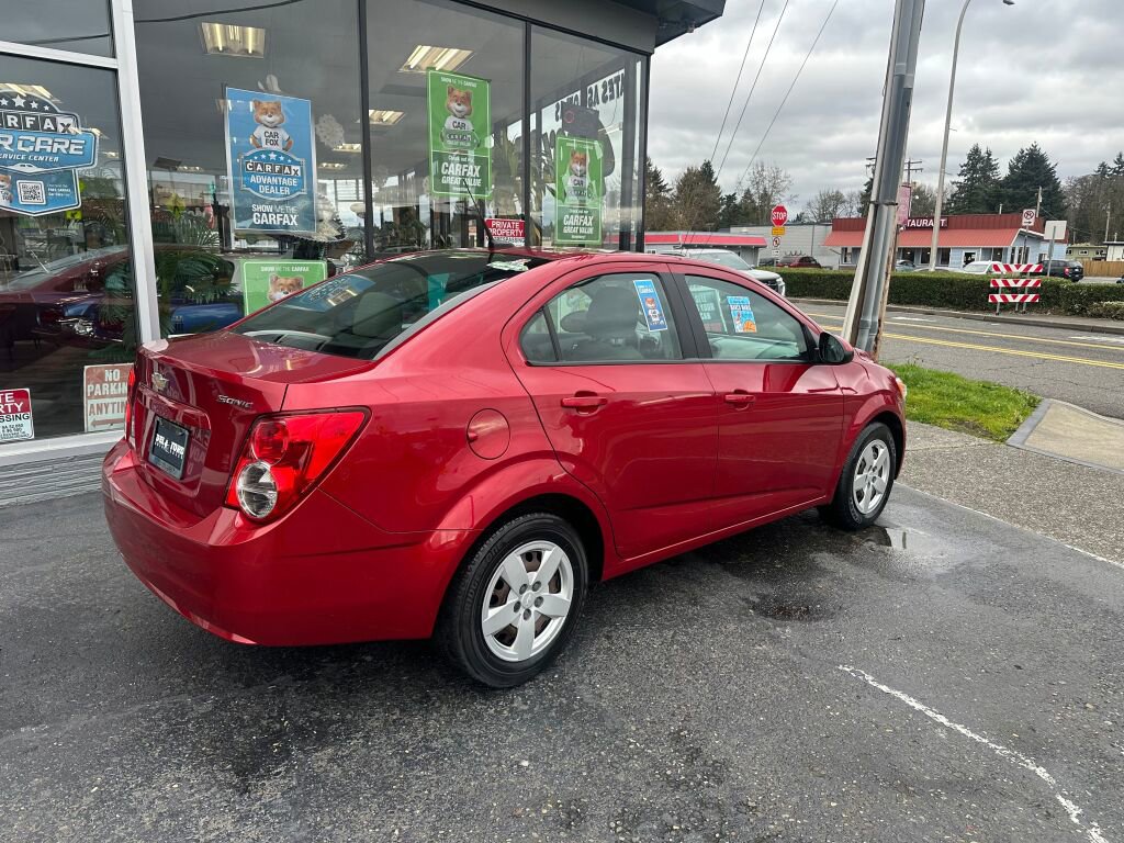 Used 2013 Chevrolet Sonic LS image 5