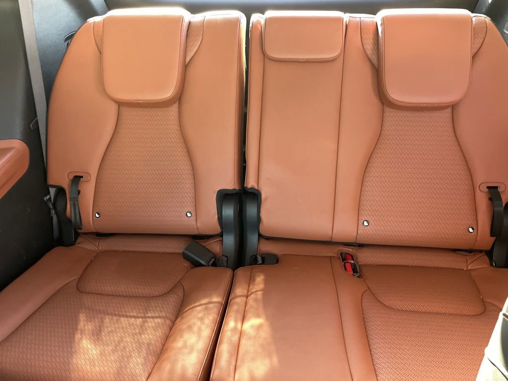 Certified 2024 Kia Carnival SX Prestige image 17