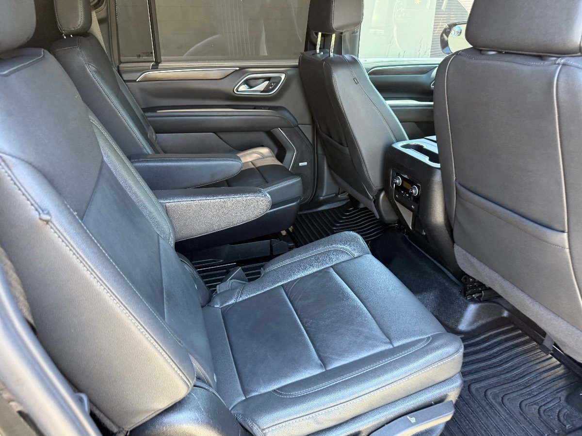 Used 2024 Chevrolet Suburban LT AWD/4WD image 20