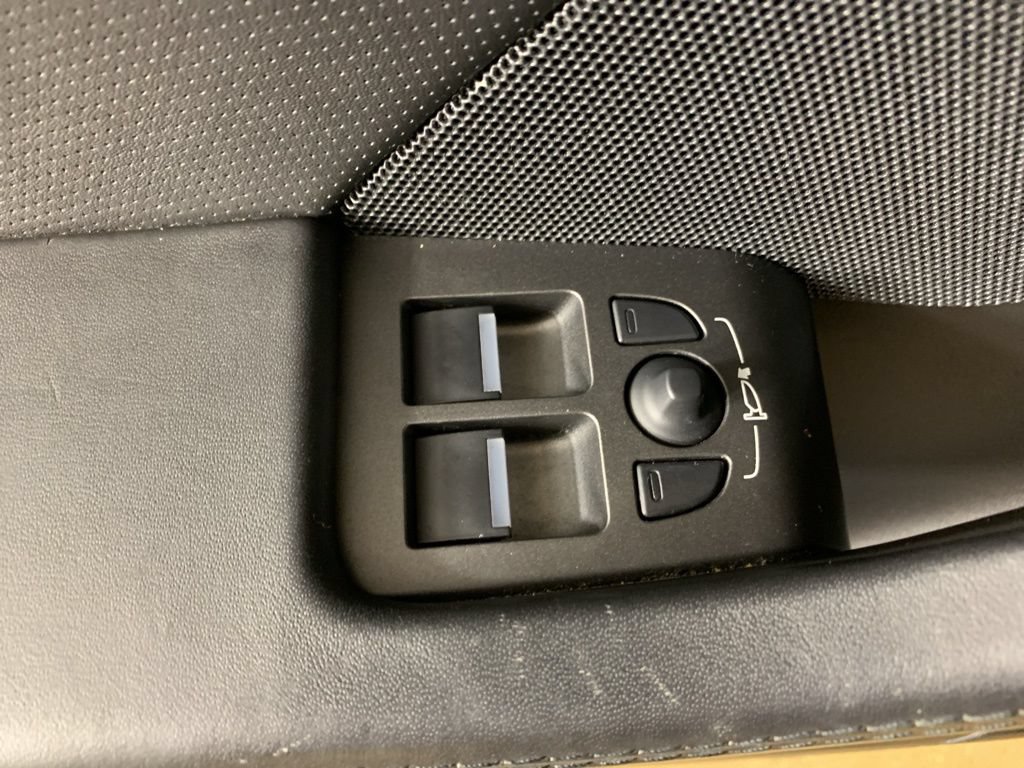 Used 2021 Jaguar F-TYPE R-Dynamic AWD/4WD image 19