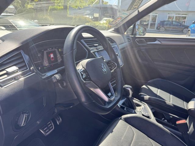 Used 2022 Volkswagen Tiguan SEL R-Line AWD/4WD image 26