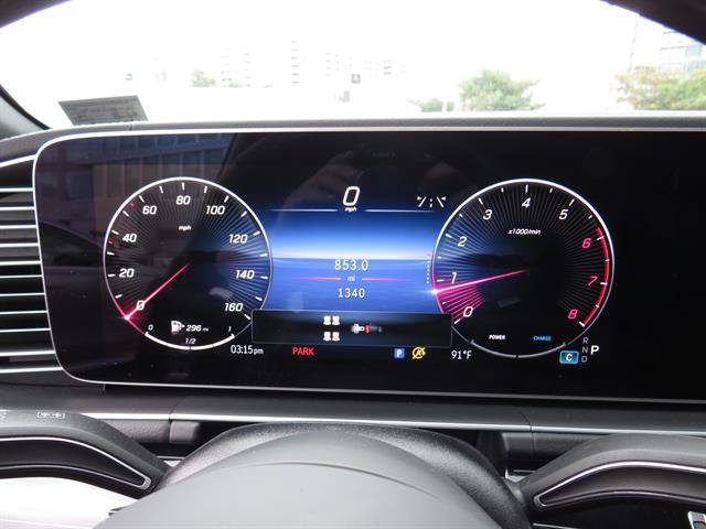 Used 2025 Mercedes-Benz GLS 450 4MATIC image 12