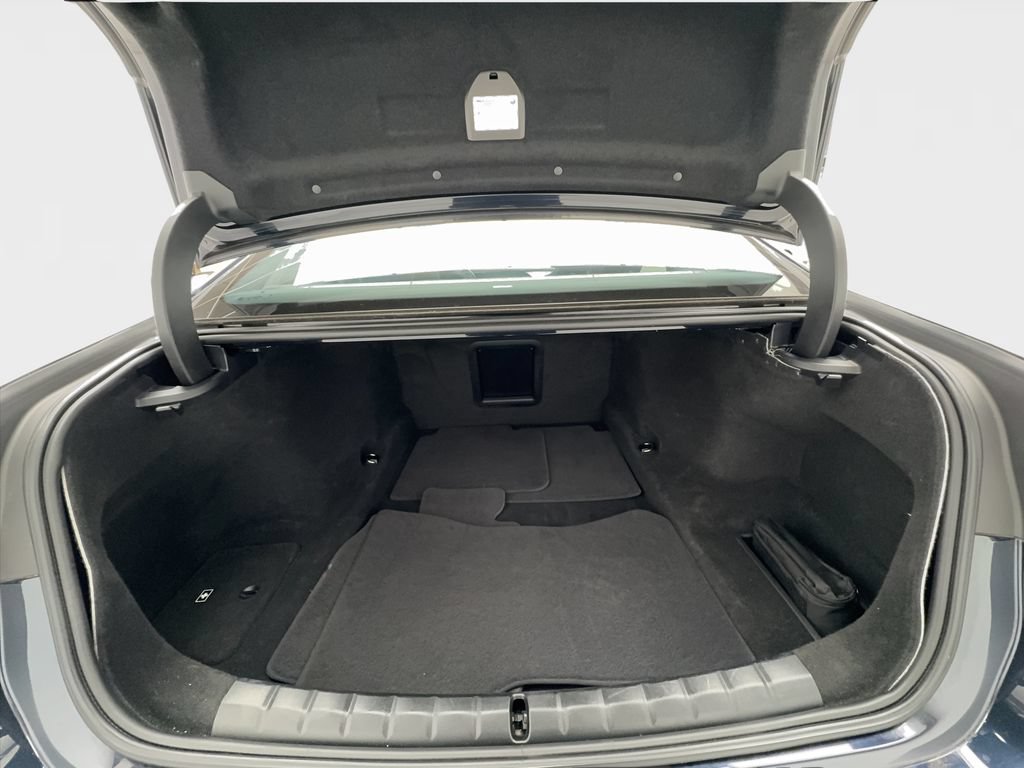 Used 2024 BMW 740i RWD image 18