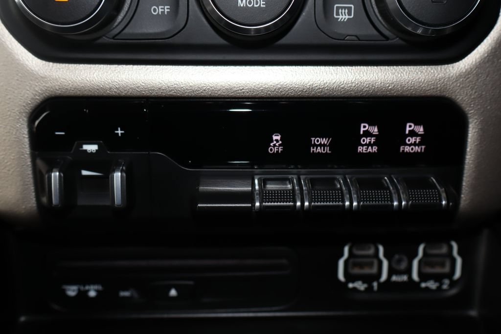 Used 2019 RAM 1500 Laramie AWD/4WD image 27