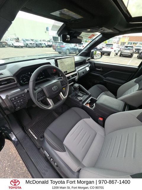 Used 2025 Toyota Tacoma TRD Off-Road AWD/4WD image 12