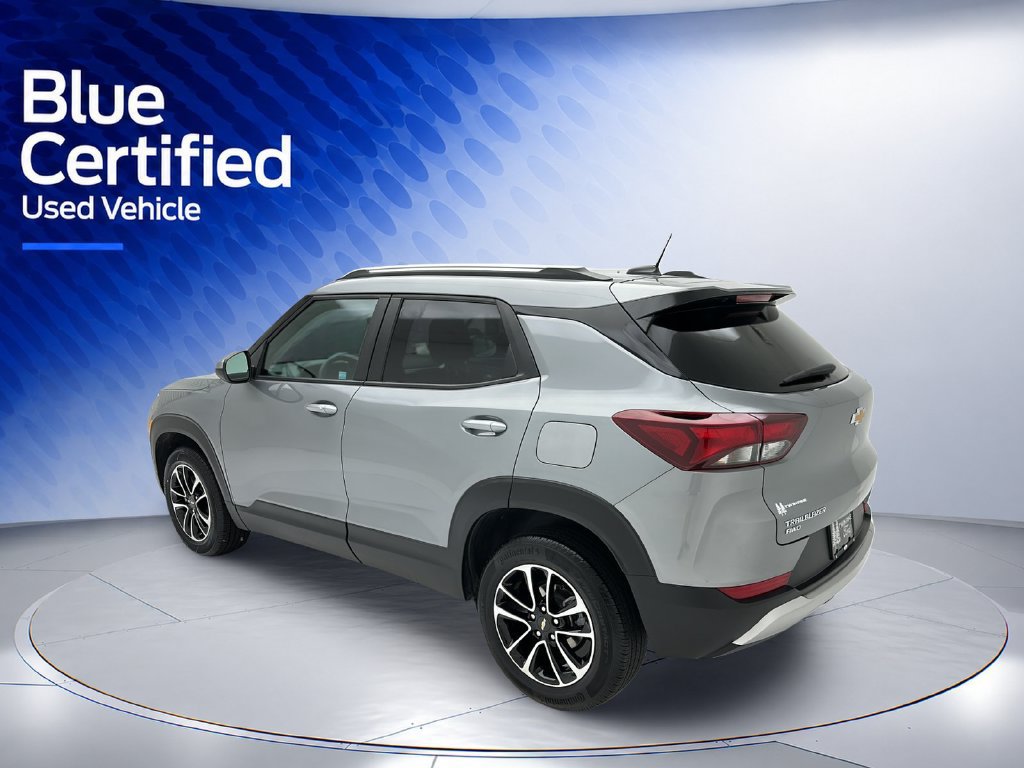 Used 2025 Chevrolet TrailBlazer LT AWD/4WD image 4