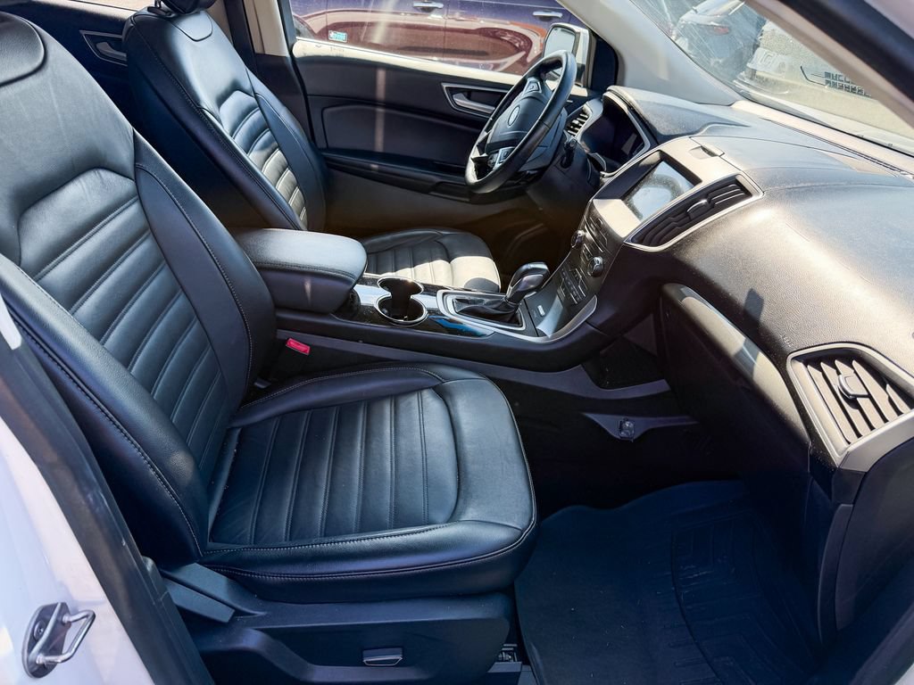 Used 2017 Ford Edge SEL w/ Equipment Group 201A AWD/4WD image 8
