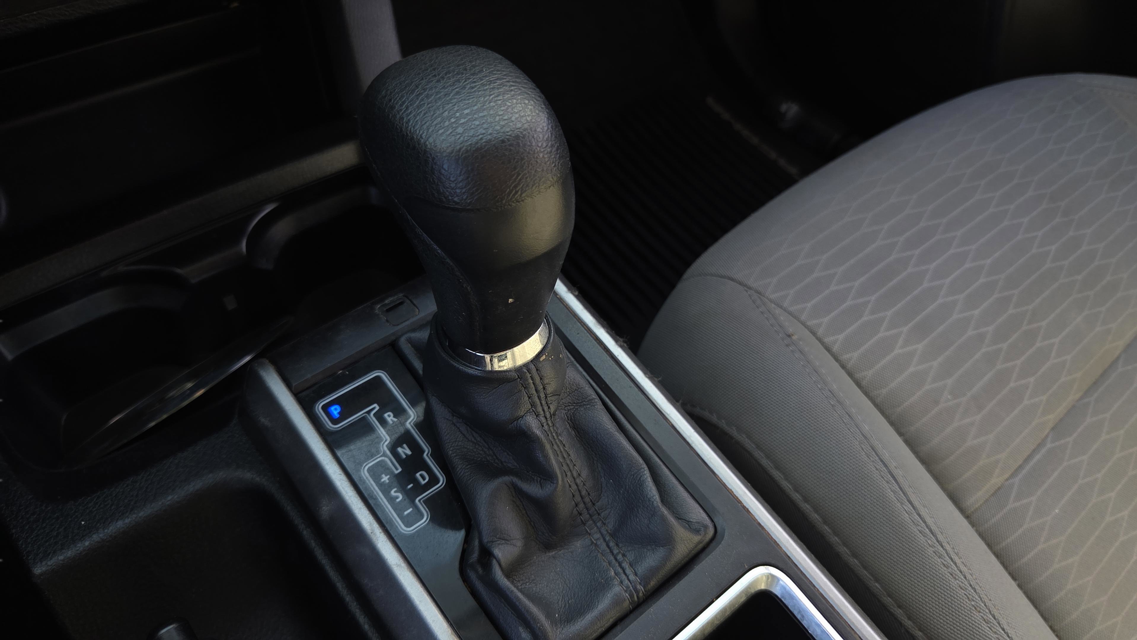 Used 2016 Toyota Tacoma SR5 w/ Towing Package image 25
