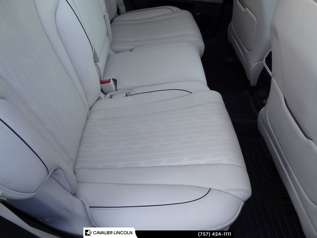 Used 2021 Genesis GV80 2.5T w/ Advanced Package 02 image 13