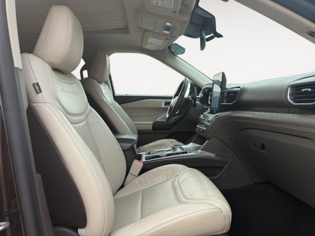 Used 2020 Ford Explorer Platinum w/ Premium Technology Package AWD/4WD image 8