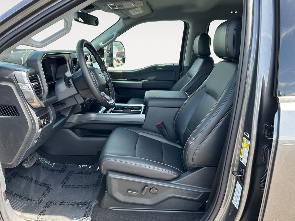 New 2025 Ford F250 Lariat image 15
