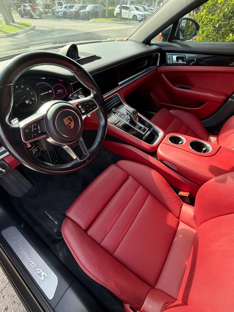 Used 2020 Porsche Panamera 4S AWD/4WD image 3