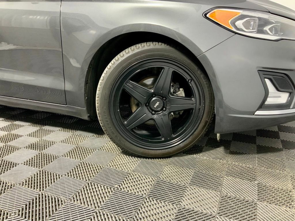 Used 2020 Ford Fusion Titanium AWD/4WD image 36