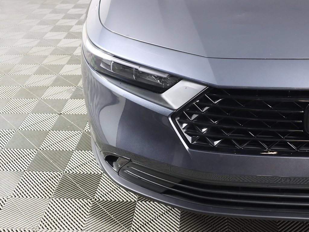 Certified 2025 Honda Accord SE image 13