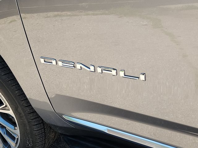 New 2026 GMC Yukon XL Denali AWD/4WD image 18
