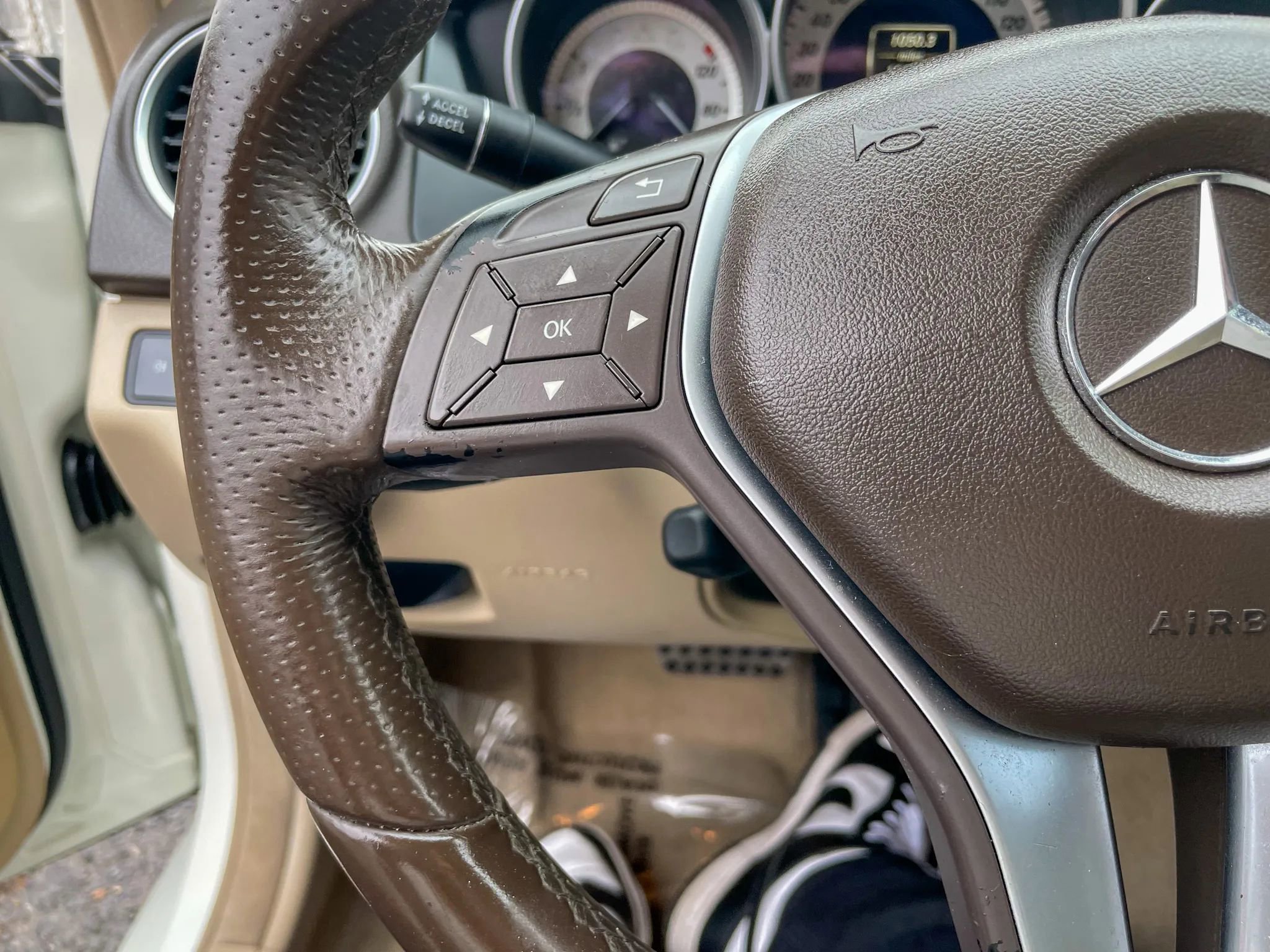 Used 2012 Mercedes-Benz C 300 4MATIC Sedan image 24