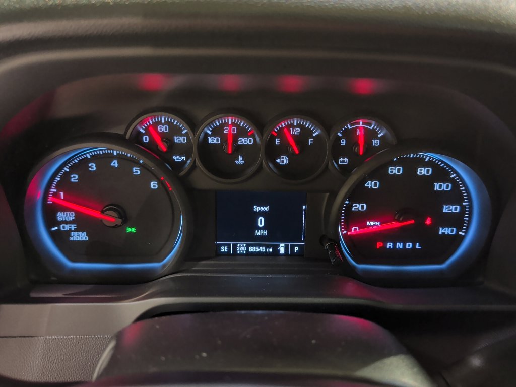 Used 2022 Chevrolet Silverado 1500 Custom w/ LPO, Blackout Package AWD/4WD image 16