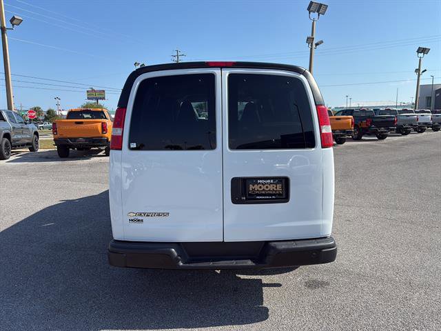 Used 2023 Chevrolet Express 3500 LS RWD image 6
