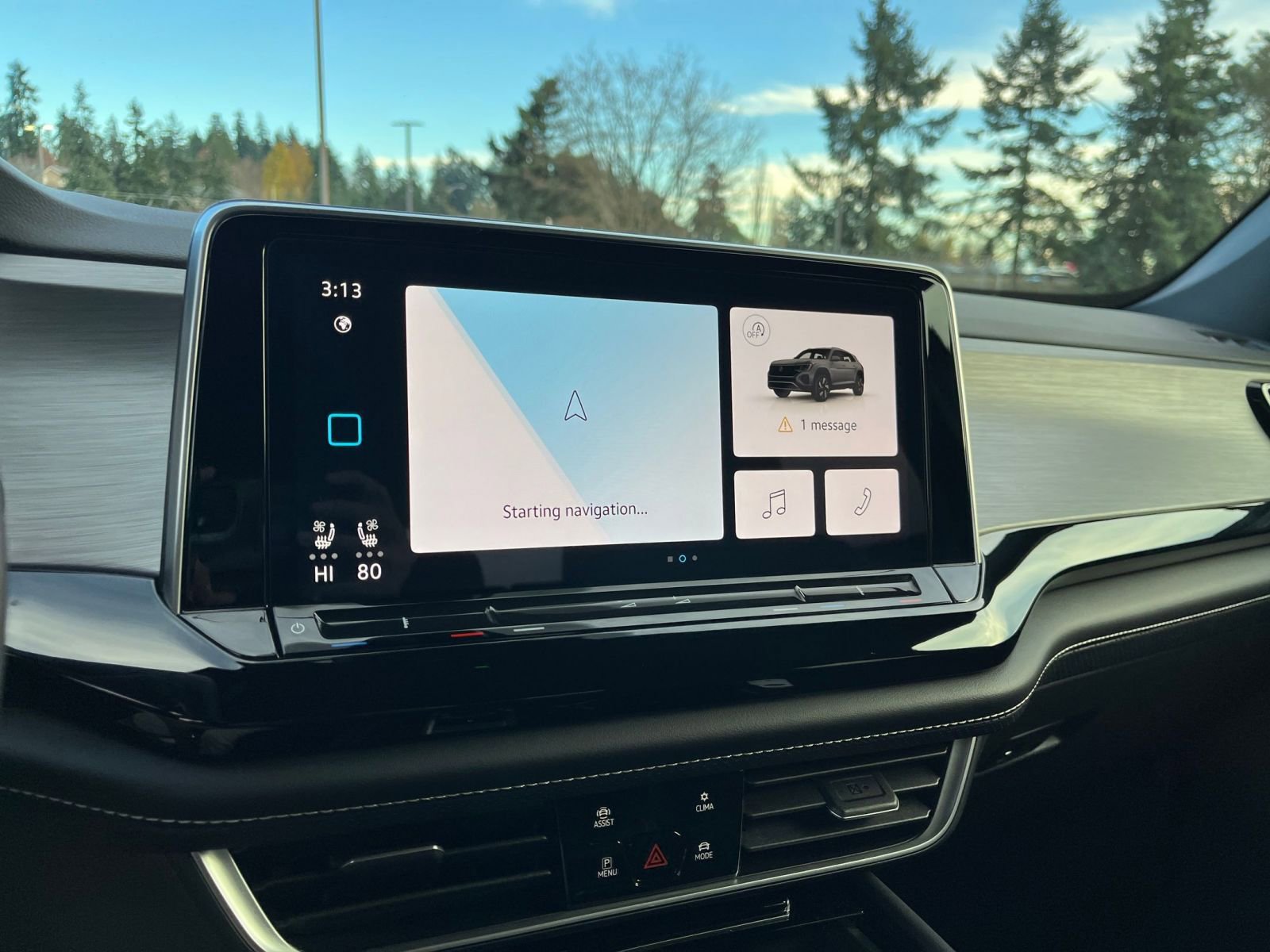 Used 2025 Volkswagen Atlas Cross Sport SE image 21