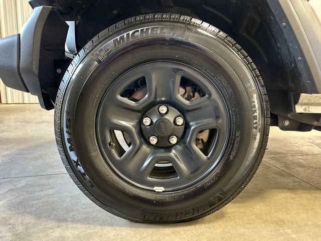 Used 2023 Jeep Wrangler Sport AWD/4WD image 10