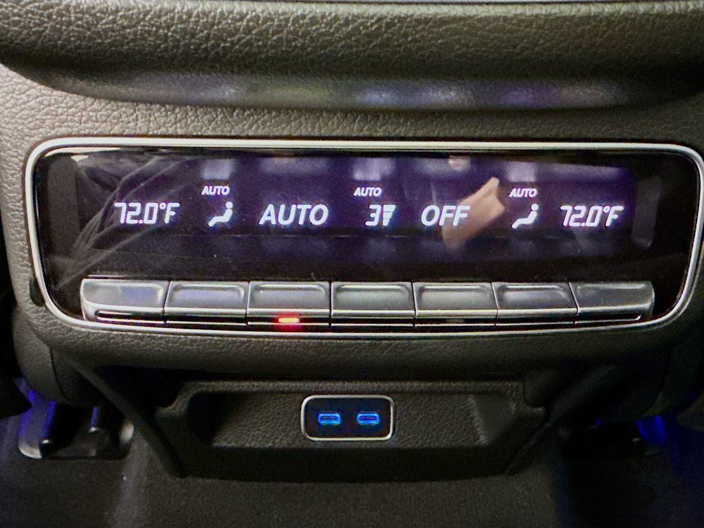 Used 2024 Mercedes-Benz GLE 350 GLE 350 w/ 3rd Row Seat Package image 27