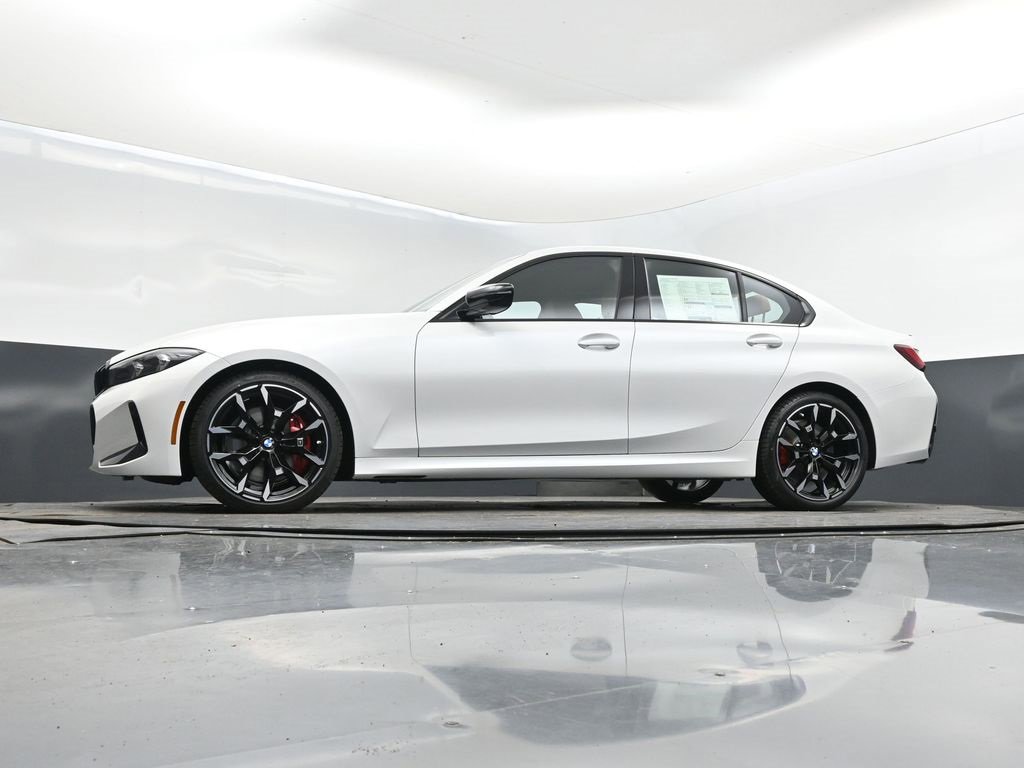 New 2026 BMW 330i Sedan w/ M Sport Package image 38