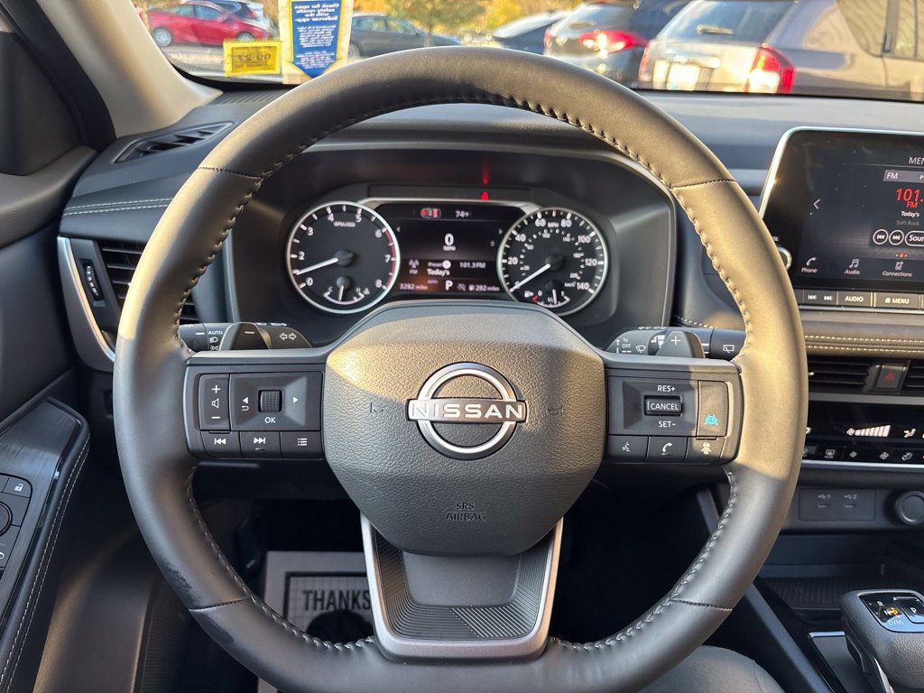 Certified 2026 Nissan Rogue SV AWD/4WD image 24