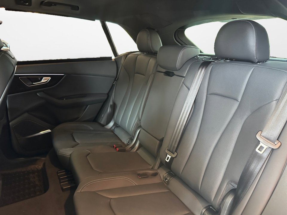 New 2026 Audi Q8 Premium Plus image 12