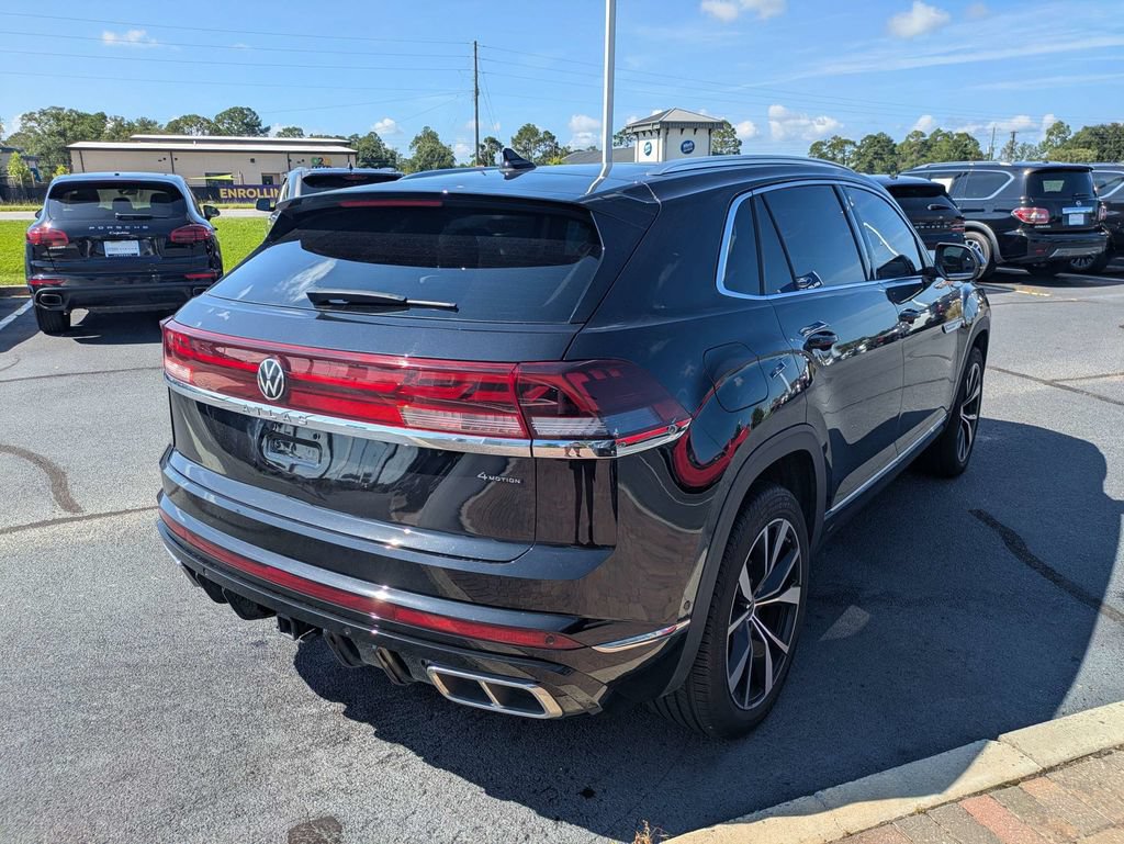 Certified 2025 Volkswagen Atlas Cross Sport SEL Premium R-Line AWD/4WD image 5