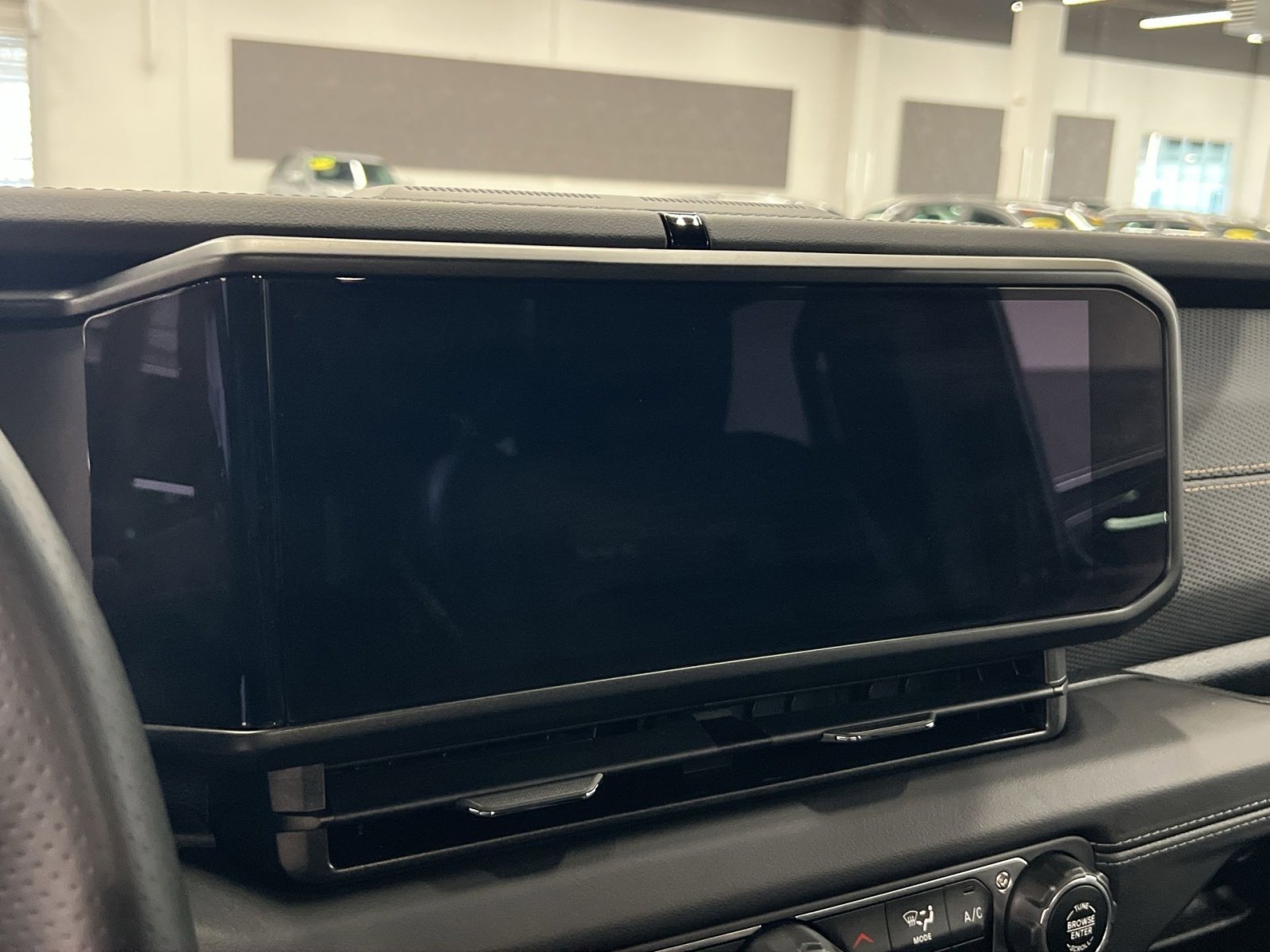 Used 2025 Jeep Wrangler Unlimited Rubicon 392 image 16