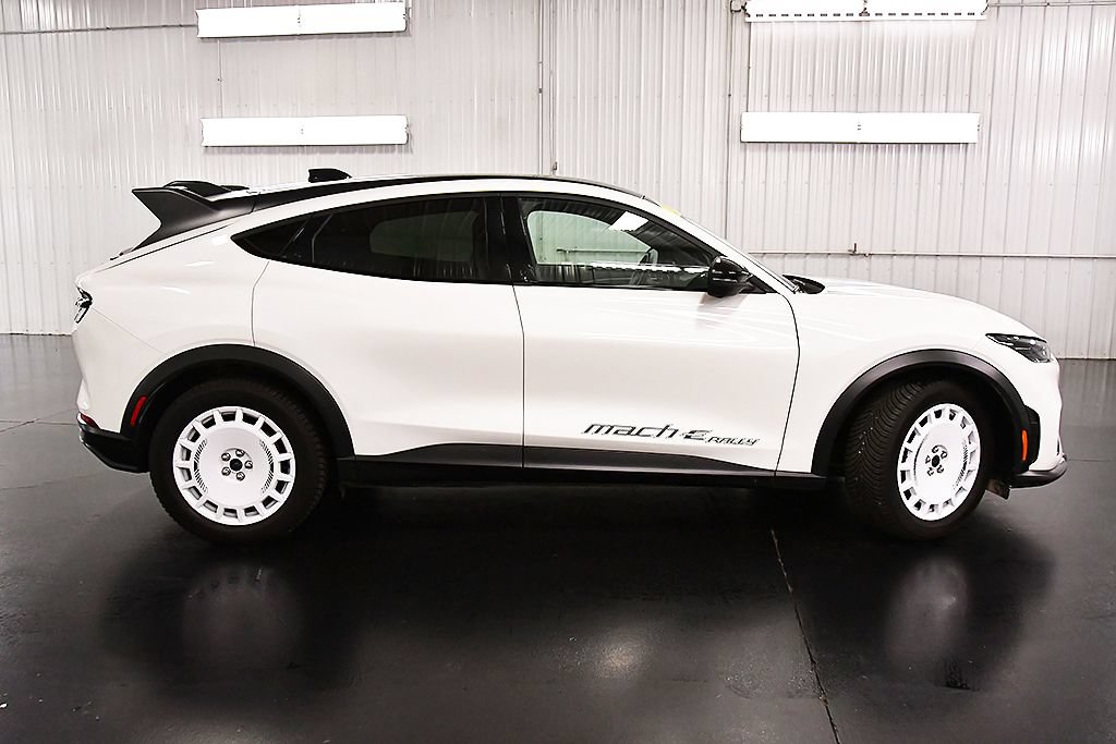 Used 2025 Ford Mustang Mach-E GT AWD/4WD image 8