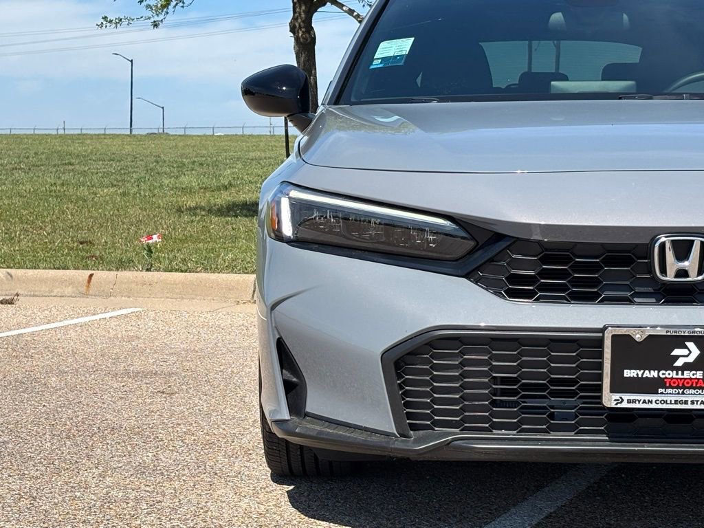 Used 2025 Honda Civic Sport image 4