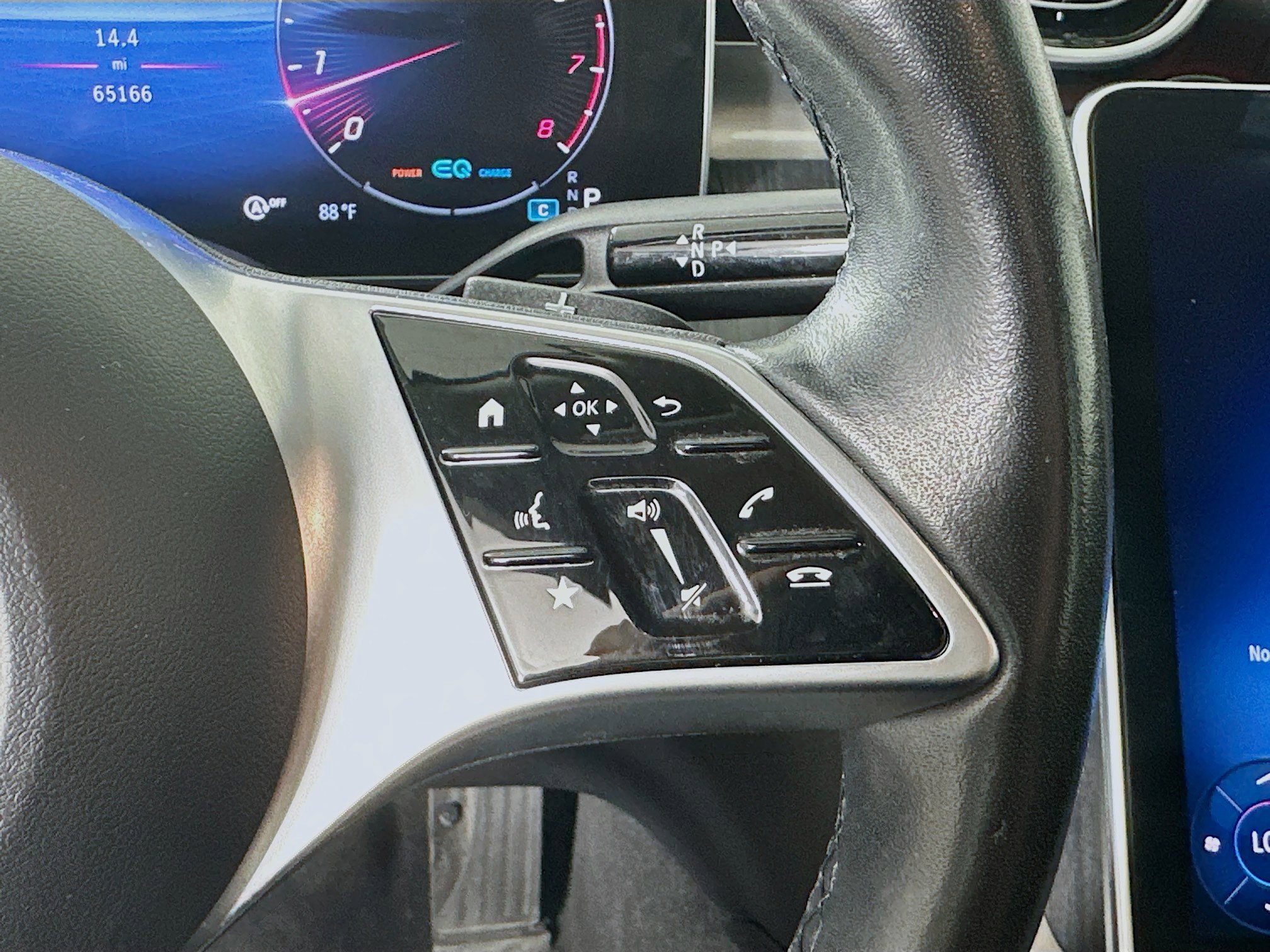 Certified 2022 Mercedes-Benz C 300 4MATIC Sedan image 13