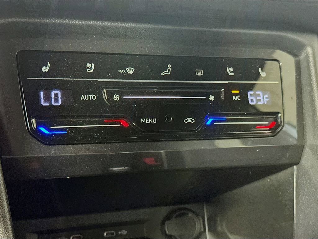 Used 2022 Volkswagen Tiguan SEL R-Line image 18