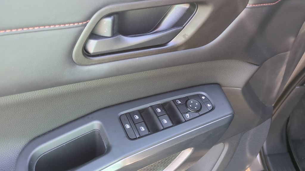 Used 2023 Nissan Pathfinder Rock Creek AWD/4WD image 13