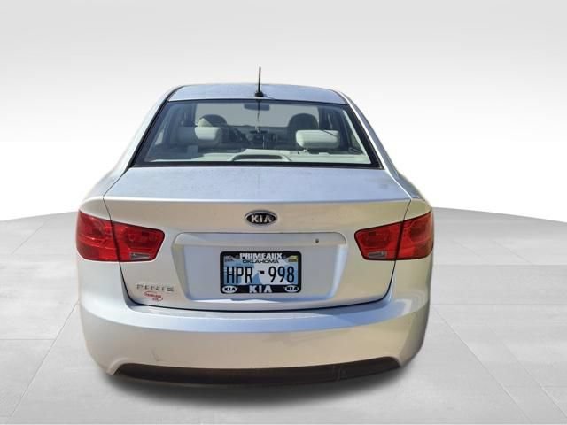 Used 2010 Kia Forte LX w/ Convenience Pkg FWD image 4