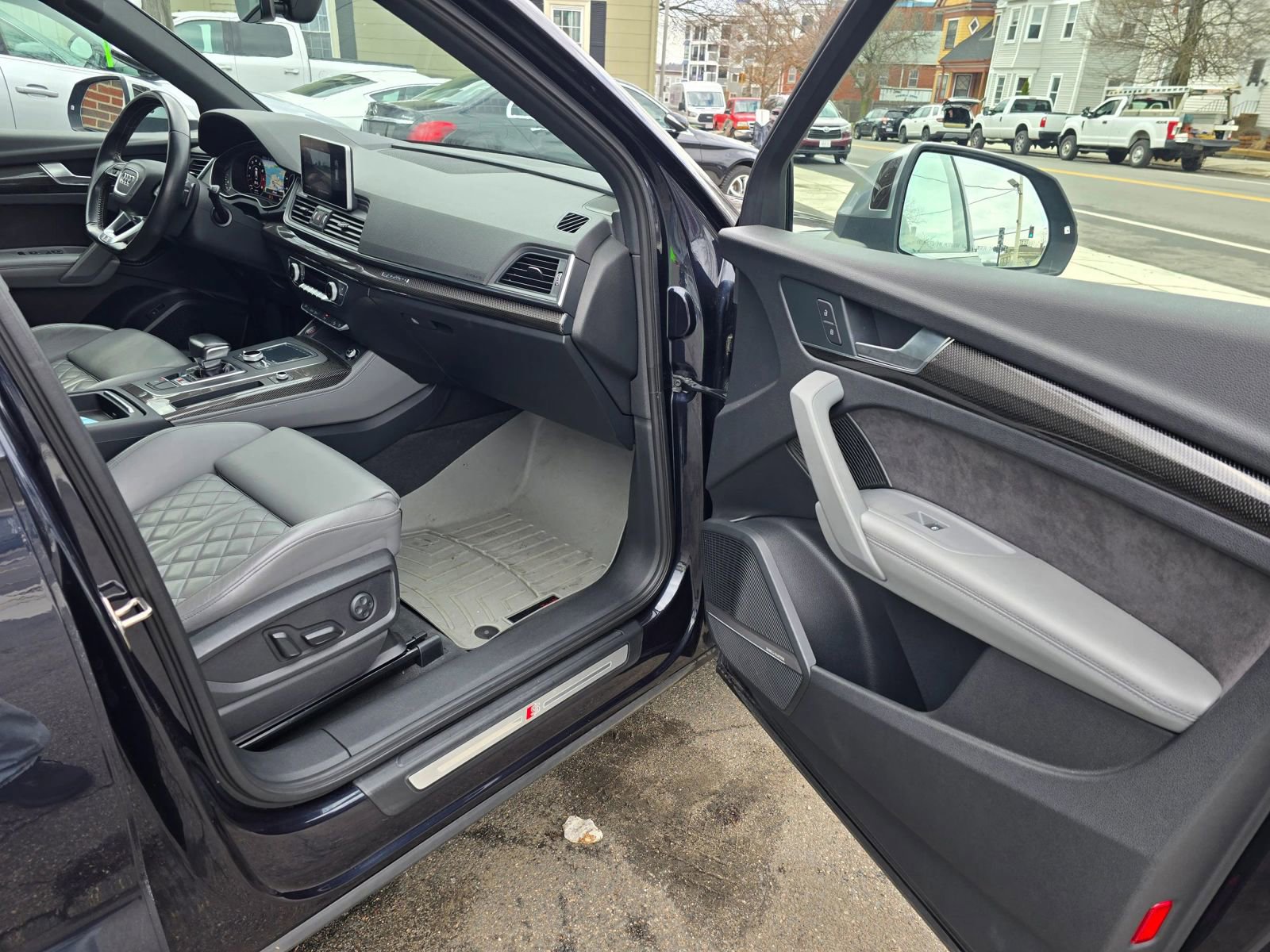 Used 2018 Audi SQ5 Prestige w/ Prestige Package AWD/4WD image 15