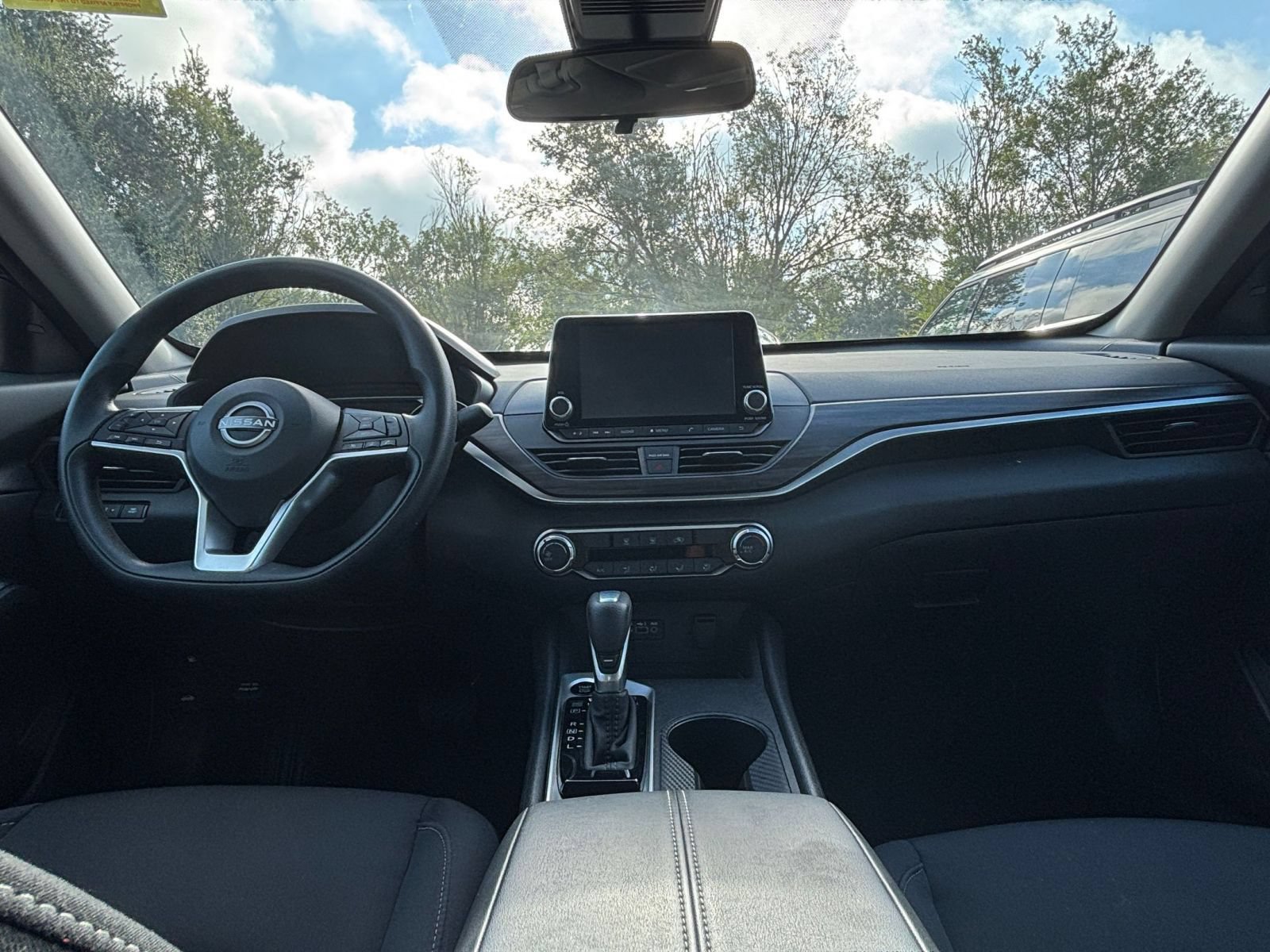 Used 2026 Nissan Altima 2.5 SV FWD image 33