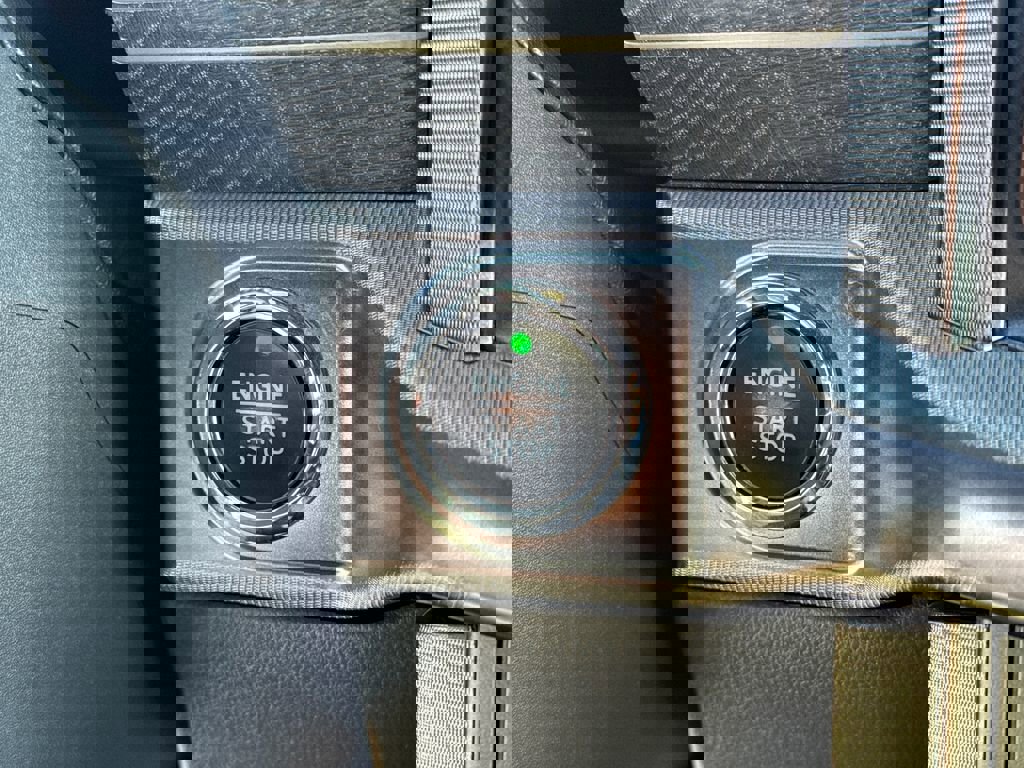 Used 2022 Ford F150 Platinum AWD/4WD image 31