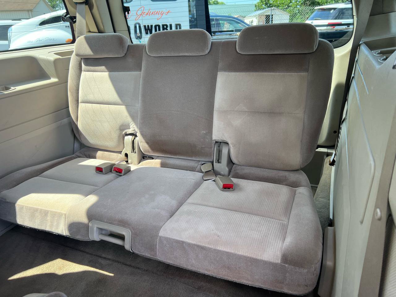 Used 2004 Ford Freestar SES FWD image 16