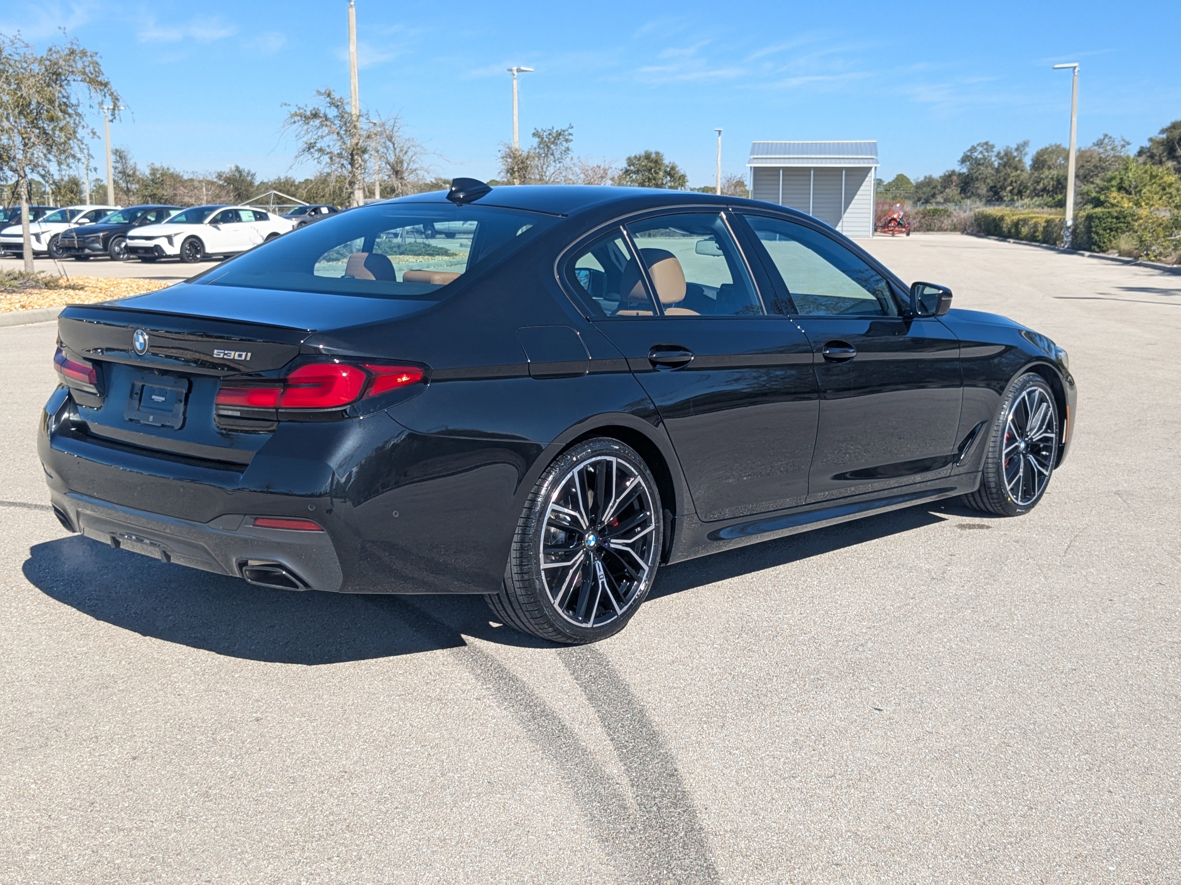 Used 2023 BMW 530i w/ M Sport Package image 5