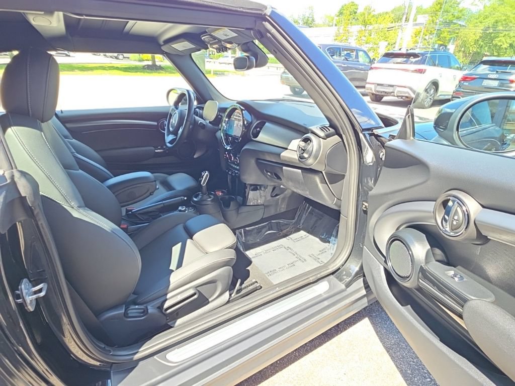 Used 2024 MINI Cooper Convertible FWD image 13