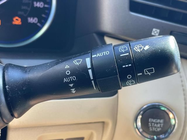 Used 2010 Lexus LX 570 4WD w/ Luxury Pkg image 25