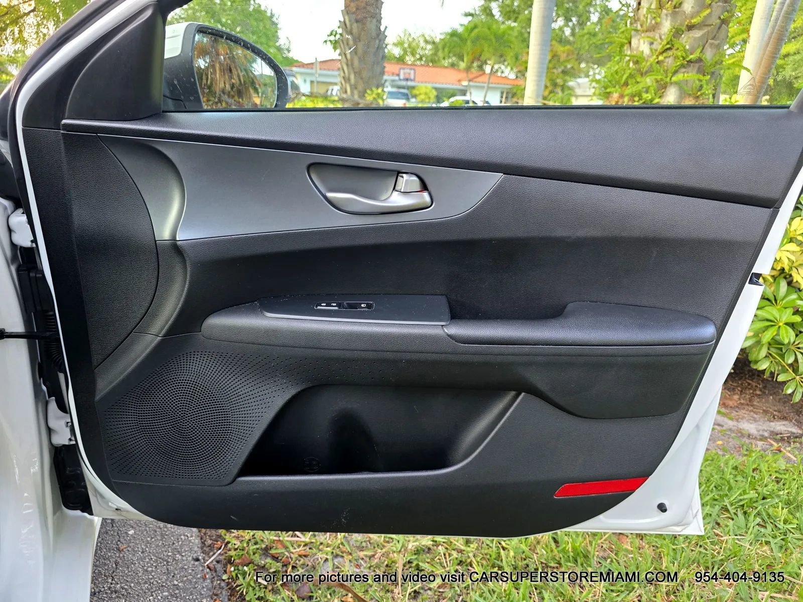 Used 2020 Kia Forte LXS FWD image 41